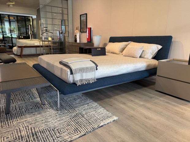 Letto matrimoniale Cassina Esosoft