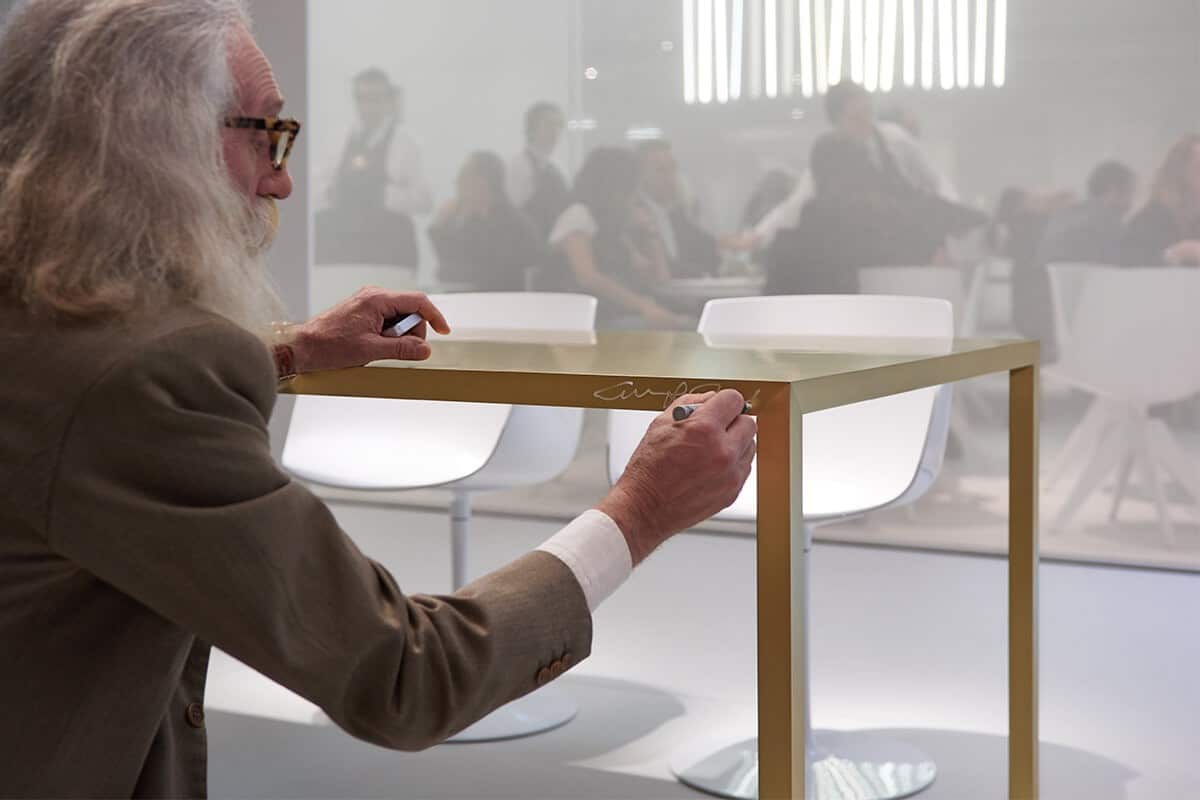 TENSE MATERIAL CARBONE - Tavolo - MDF Italia